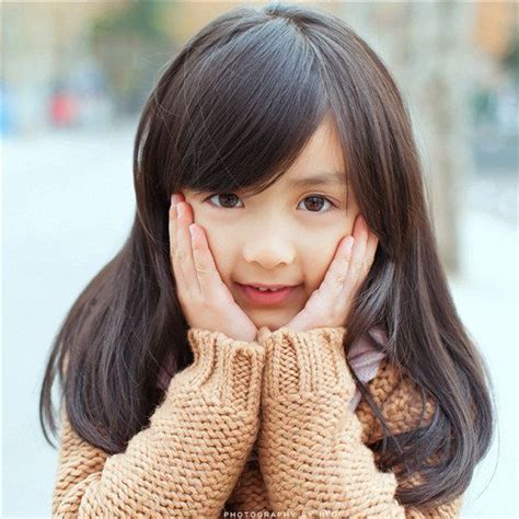 Cute Little Chinese Girl Becomes Internet Sensation 11 Peoples
