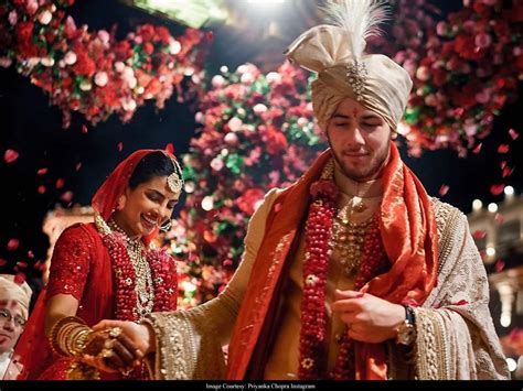 Most girls would swoon if nick jonas rolled through their twitter direct messages, but priyanka chopra kept her cool. 5 Times Priyanka Chopra and Nick Jonas spoke about their ...