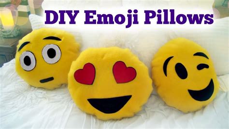 Diy Emoji Pillow No Sew Youtube