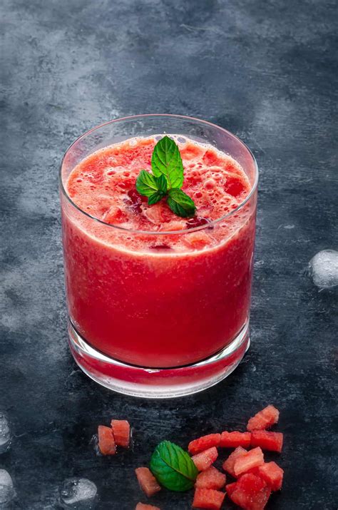 9 Easy To Make Summer Drinks To Fight This Shadeed Garmi