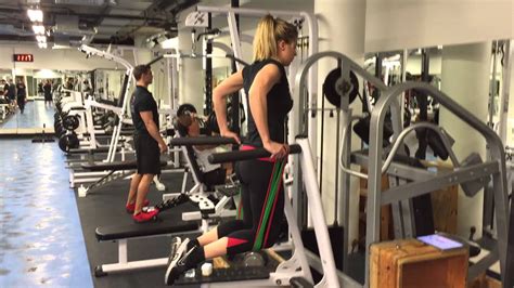 Satisfaction with banking providers declined some for smbs with over $75m in revenue (73%) and for smbs with less than $5m in revenue (75%). How to do: Tricep Dips - Band Assisted | Olly Foster - YouTube