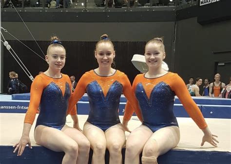 Roos started her career at the age of thirteen when she won a talent search by the radio show landet runt. Eva Roos zilver en Nienke Langenhuizen brons in Ahoy - G.V. Tabitta
