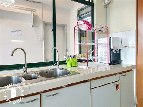 Boa disponibilidade e tarifas excelentes. Fully Furnished Medium Room @ The Istara Condominium ...