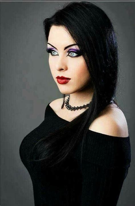 Pin By Lavell James On Chulas Y Hermosas Goth Beauty Gothic Beauty