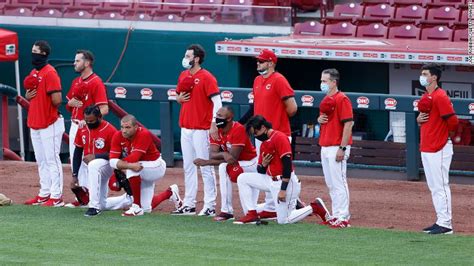 Cincinnati Reds Players Including 6 Time All Star Joey Votto Kneel During National Anthem Cnn