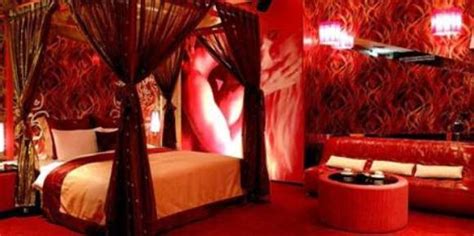 Bedroom ways to romance your wife male bedroom ideas bedroom via wevdesign.com. Frugal & Thrifting Interior Designing Ideas: 10 tips ...