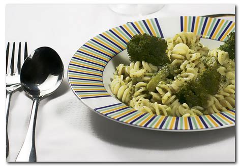 Check spelling or type a new query. Pasta broccoli e acciughe | ricetta semplice