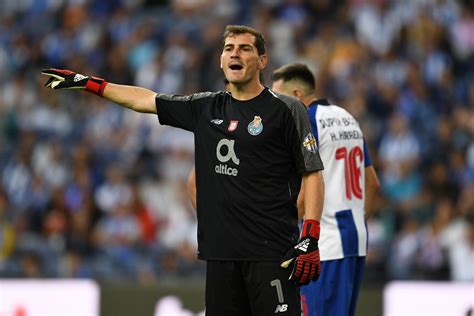 Iker Casillas Reveals Where He Wants To Retire Soccer Laduma