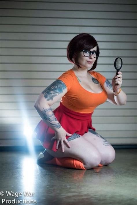 Now That S A Velma Nicolette Noir Hot Cosplay Cosplay Costumes Velma Dinkley Pin Up