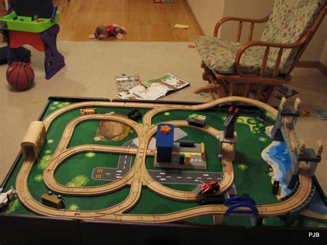 31.8l x 30.5w x 15.8h inches Imaginarium Train Table Set Up & Imaginarium Train Table ...