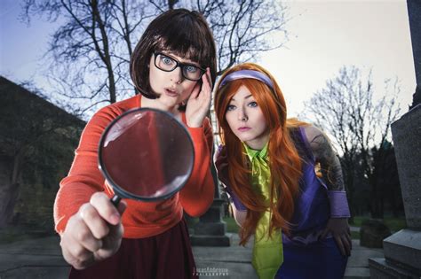 Elarte Cosplay Scooby Doo Velma And Daphne Cosplay