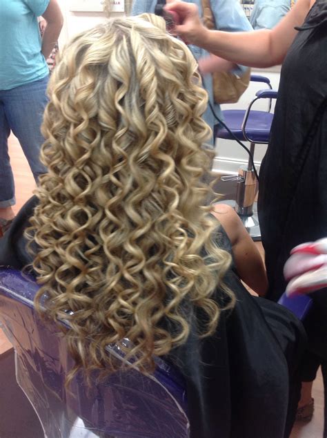 List Of How To Curl Hair With Wand Beachy Waves 2022 Crafts Base