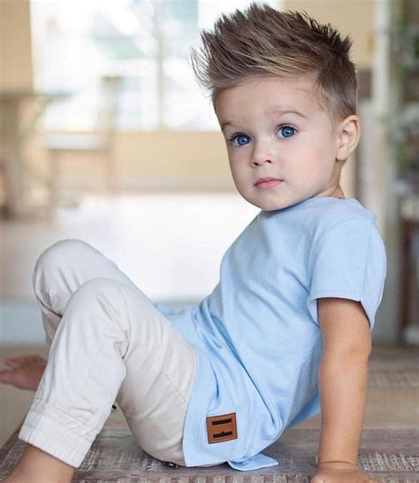 Maybe you would like to learn more about one of these? So hübsch | Capelli bambini maschi, Stile neonato, Capelli ...