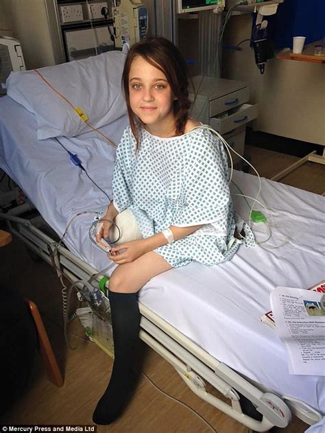 tia leigh with nf1 overjoyed to have her leg amputated daily mail online