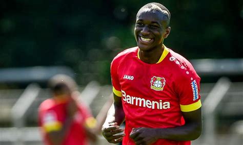 Прогноз ставка tv на матч бавария — байер 20 апреля 2021. Bayer Leverkusen uitshirt 2020-2021 - Voetbalshirts.com
