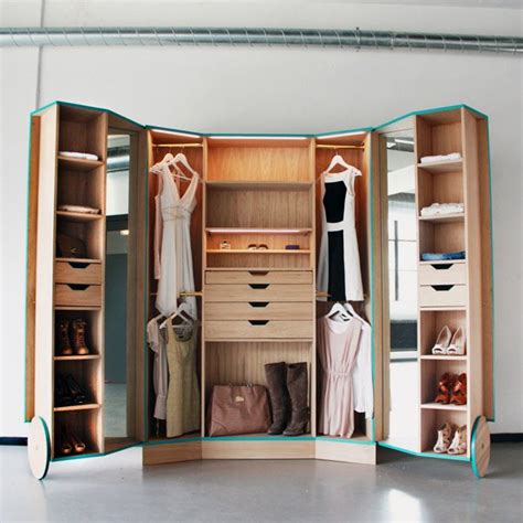 Here at total wardrobe storage, we are more than a luxury storage service. Good Solution for Spacious Storage with Walk-in Closet ...