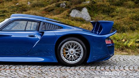 Rare Porsche 911 Gt1 Goes For A Drive After Leaving