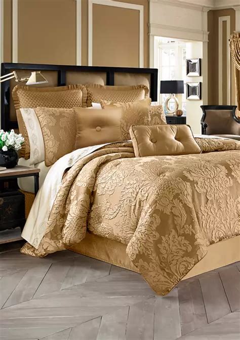 Five Queens Court 4 Piece Colonial Gold California King Comforter Set