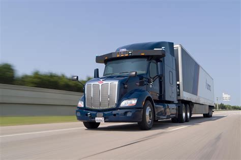 Aurora Teams Up With Us Xpress On Robot Truck Strategy