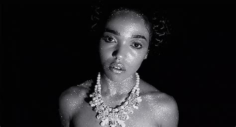 Papi Pacify Fka Twigs  Find And Share On Giphy