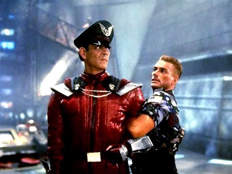 The film's characters played by the film's cast in digitized form take on evil dictator m. Raul Julia's final role was the villainous M. Bison in ...