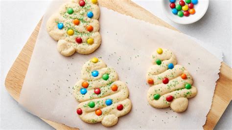 In the 1950s, a loaf of fruit cake was a holiday staple, but my grandma thought otherwise. Swirly Christmas Tree Cookies | Recipe | Easy christmas ...