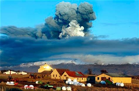 Iceland's volcano continues sprinkling grit over Europe, keeping air