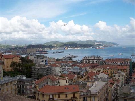 La spezia is one of the most famous seaside resorts in liguria. Provincia di La Spezia, virtuosa del Patto dei Sindaci ...