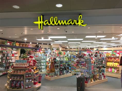 Hallmark Card & Gift Shop - MONTREAL, QC - 239-150 rue Sainte-Catherine