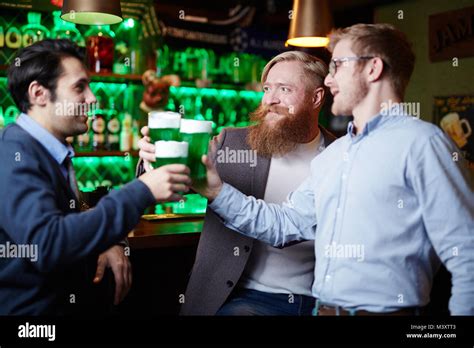 Irish pub tradition hi-res stock photography and images - Alamy