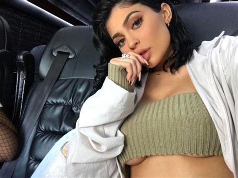 Under Boob Alert From Kylie Jenners Sexiest Instagrams E News