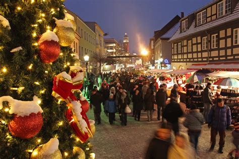 Hamburgs geilster weihnachtsmarkt verbindet klassisches weihnachtsambiente und knisternde erotik. Der richtige Weihnachtsmarkt für jeden Geschmack - ZITTY