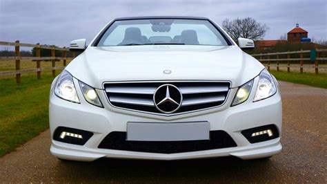 White Mercedes Benz Car · Free Stock Photo