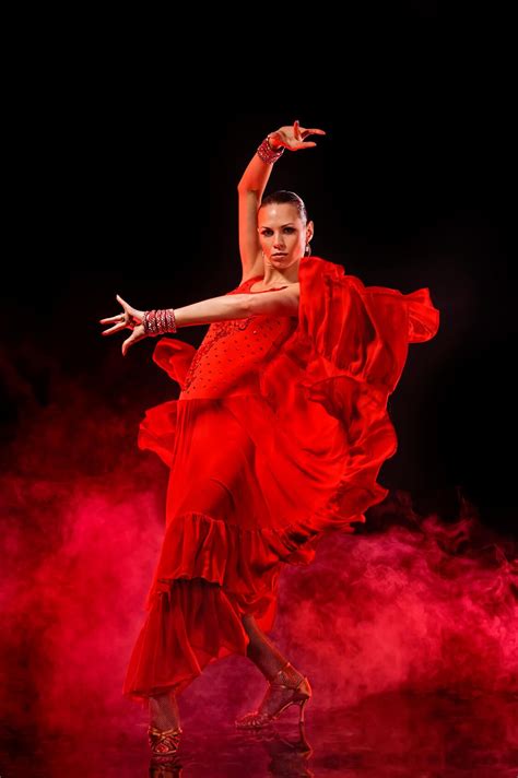 Madrid Flamenco Show With Dinner A Hen Do Classic Spanish Dancer