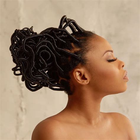 Chidinma ekile's biography, early life, date of birth, age, family, parents, siblings, boyfriends biography celebrities entertainment lifestyle music chidinma ekile biography, age, family, early. Chidinma Ekile's New Hairstyle Will Take Your Memories ...