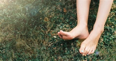 What Is Earthing Here S Why Going Barefoot Benefits Your Body