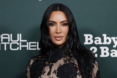 En Vidéo Kim Kardashian Sans Filtre Sur Sa Nouvelle Crise De Psoriasis