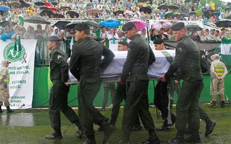 The dead include most of brazil's chapecoense football club. Brazil mourns Chapecoense crash victims at packed stadium ...