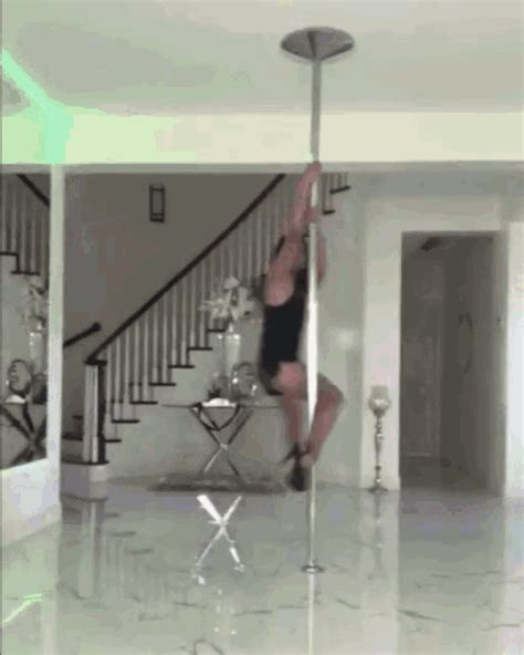 Pole Dancing Stripper Gif Pole Dancing Stripper Wig Discover Share Gifs