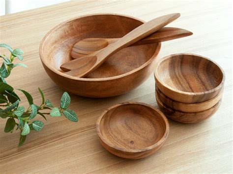 To provide a prestigious setting, whereas, casual gatherings have a wide range of disposable. Wood Dinnerware & 6 Inch Woven Wood Salad Bowl - 12/Pack ...