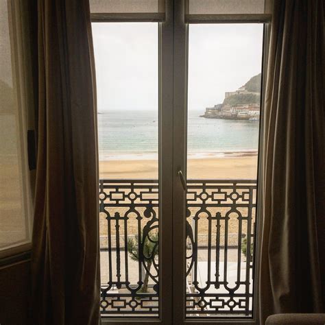 Maria cristina hotel is an icon in san sebastian. Hotel Londres de San Sebastián | Hoteles londres, Londres ...