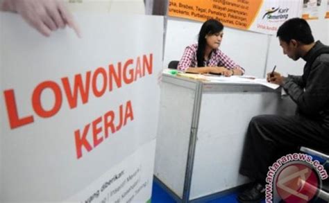 Pertashop (pertamina shop) adalah outlet penjualan pertamina berskala tertentu yang dipersiapkan untuk melayani kebutuhan konsumen bbm non subsidi, lpg non subsidi, dan produk ritel pertamina lainnya dengan mengutamakan lokasi pelayanannya di desa atau di kota yang membutuhkan pelayanan produk ritel pertamina. Tugas Kerja Di Pertamina / Tugas Kerja Di Pertamina ...