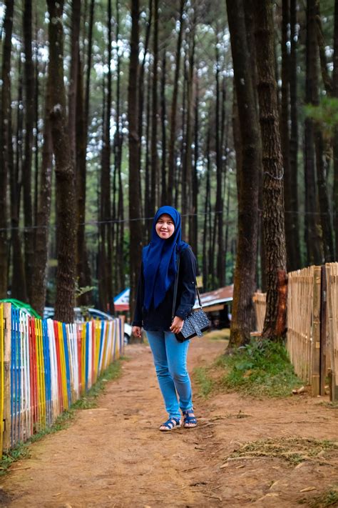 Photoshoot Risda Aditya Di Hutan Pinus Bogor Dan Sukabumi Agung Nurcahyono Photos