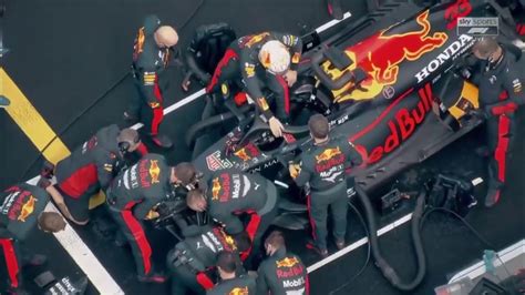 Red Bull F1 Mechanics Complete A 90 Minute Repair In 15 Minutes On The