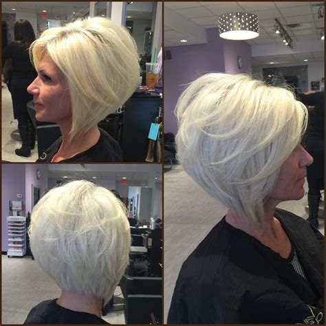 Popular Platinum Blonde Bob Hairstyles With Exposed Roots