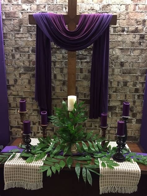 These 31 easter decoration ideas range from table settings to mantle decorations to garlands. 2b0870f0bcc5d1d61abdee530dd42624.jpg (736×981) | Church ...