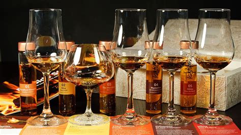 Gin flasche als seifenspender wieder verwenden! Tastillery: Kann man mit Tasting-Sets Genuss lernen ...