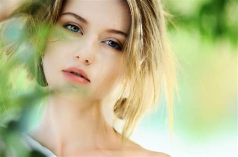 Go onto the internet and research side effects of gardasil, up to 30 some women have died shortly after receiving this vaccine! The Shocking Long-Term Side Effects Of Botox That You Need ...