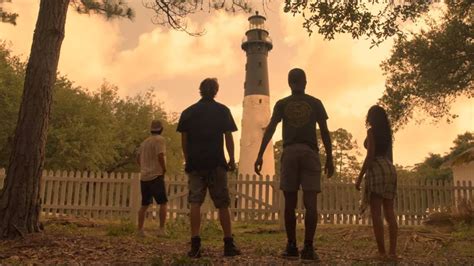 Outer Banks Season 1 Review An Adventurous Take On The Teen Drama