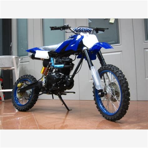 It varies tremendously from bike to bike, but if you're talking about streetbikes, then in general, the answer is not easily. Pit Bike 200 - Action Srl